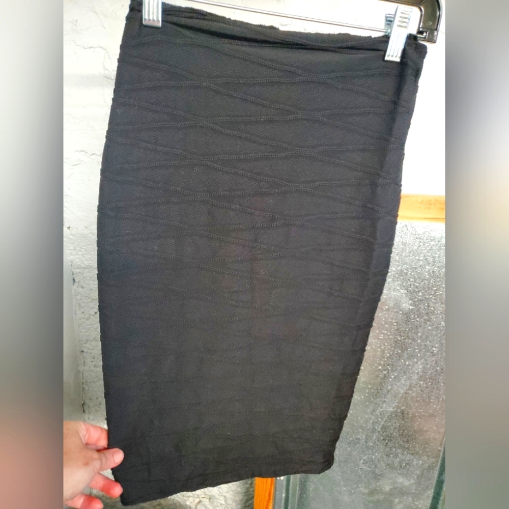 4 for $10, Windsor Skirt